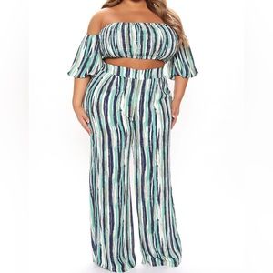 NWT fashion nova two piece set